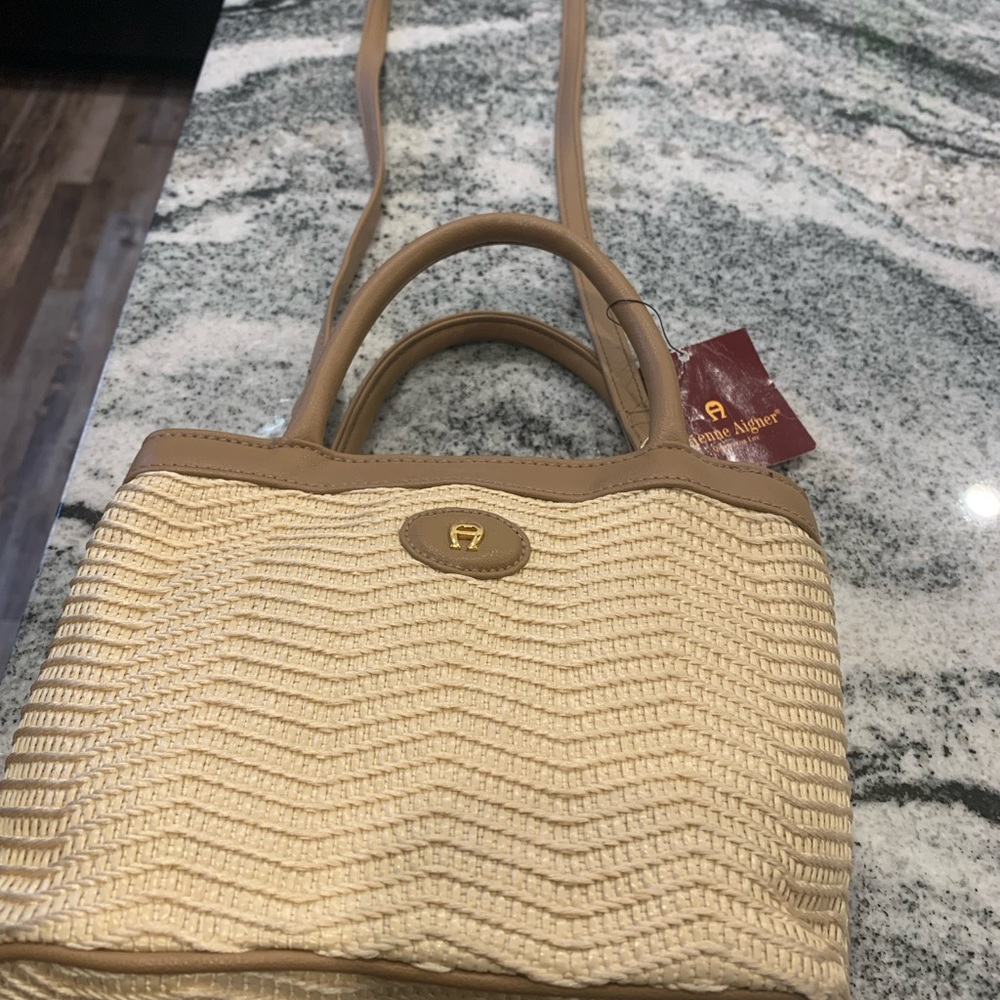 Crossbody bag